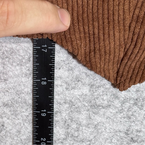 Brown Sleeveless Women's Front Vest Jacket - Picture 2 of 4